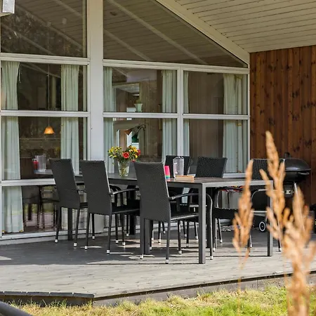 Beautiful In With Sauna 度假居