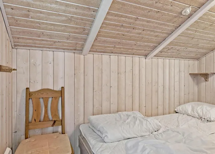 Beautiful In With Sauna 度假居