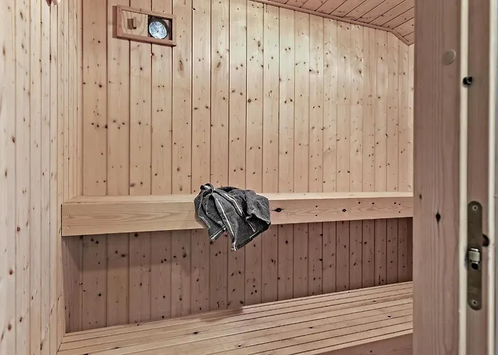 Beautiful In With Sauna 度假居